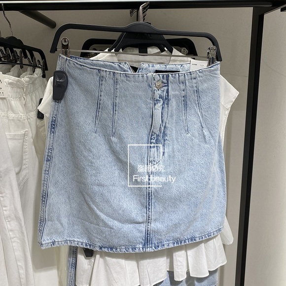 ZARA Denim Skirt 6186/ 011 - Picture 3 of 3